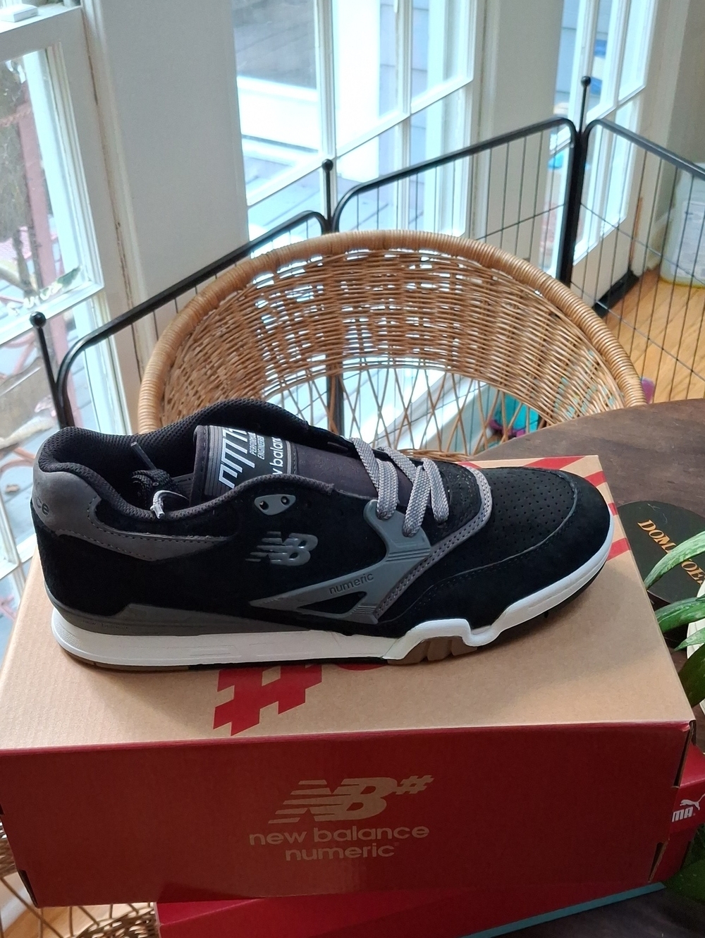 New Balance Men’s Black & Gray Numeric Sneaker